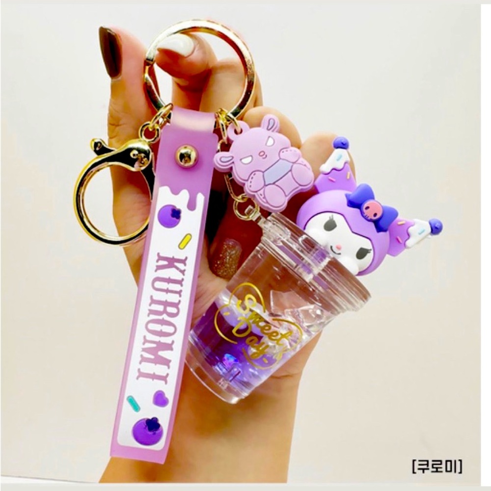 Kuromi 💧 water keychain 💟